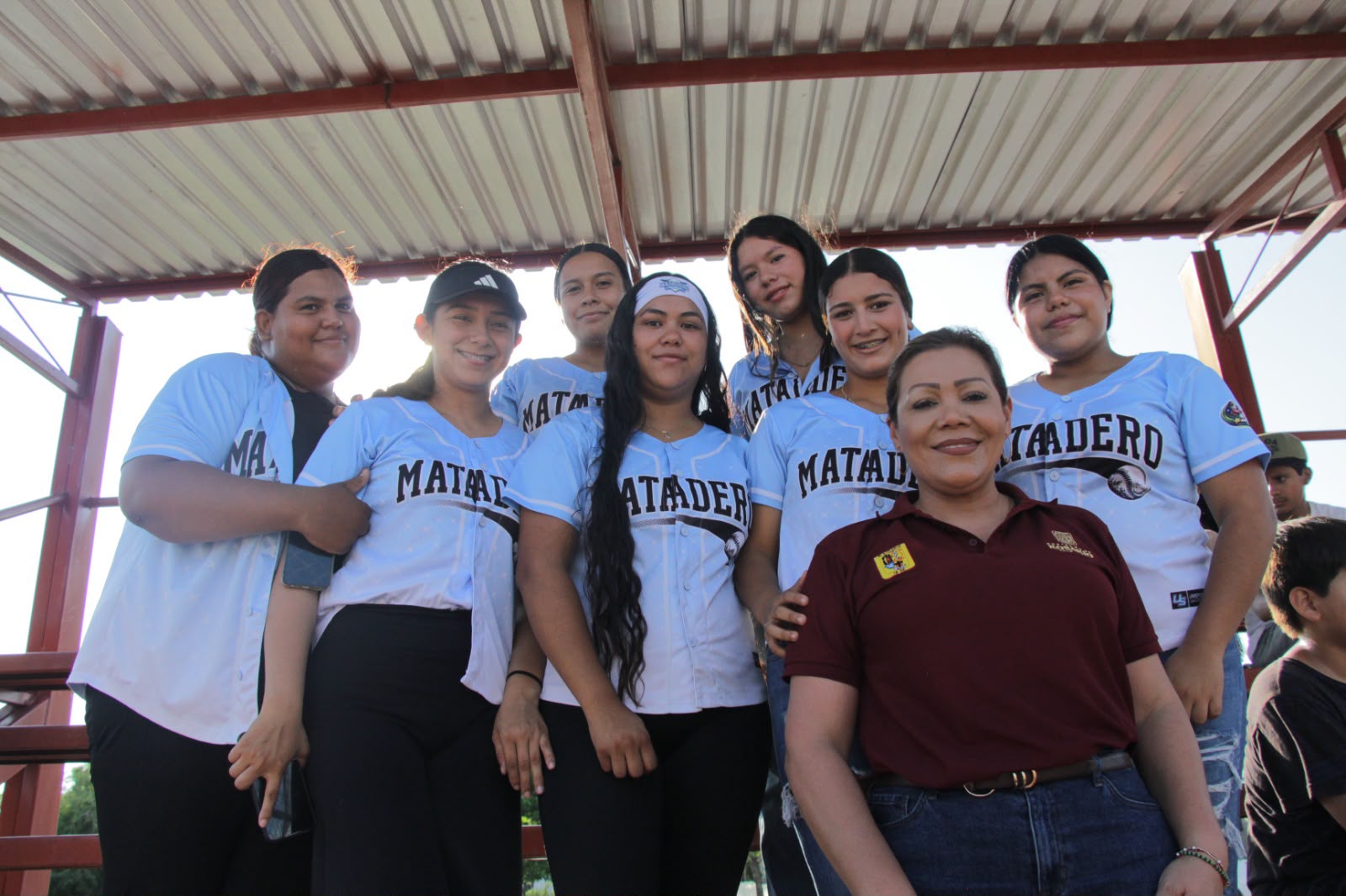Deportistas de Matadero agradecen el respaldo histórico de la presidenta Claudia Valdez al deporte
